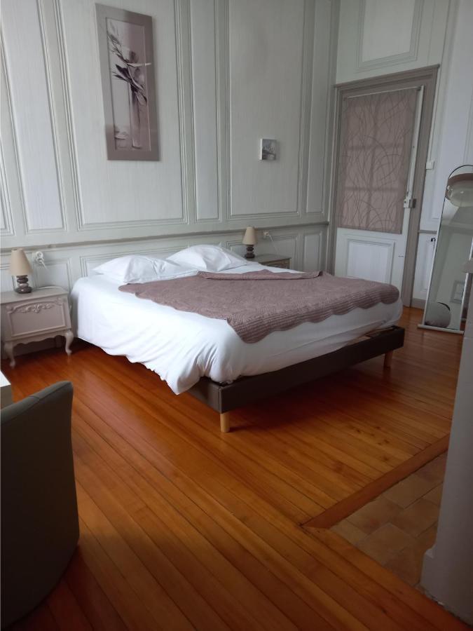Le Chateau De Buchy Buchy  Eksteriør billede